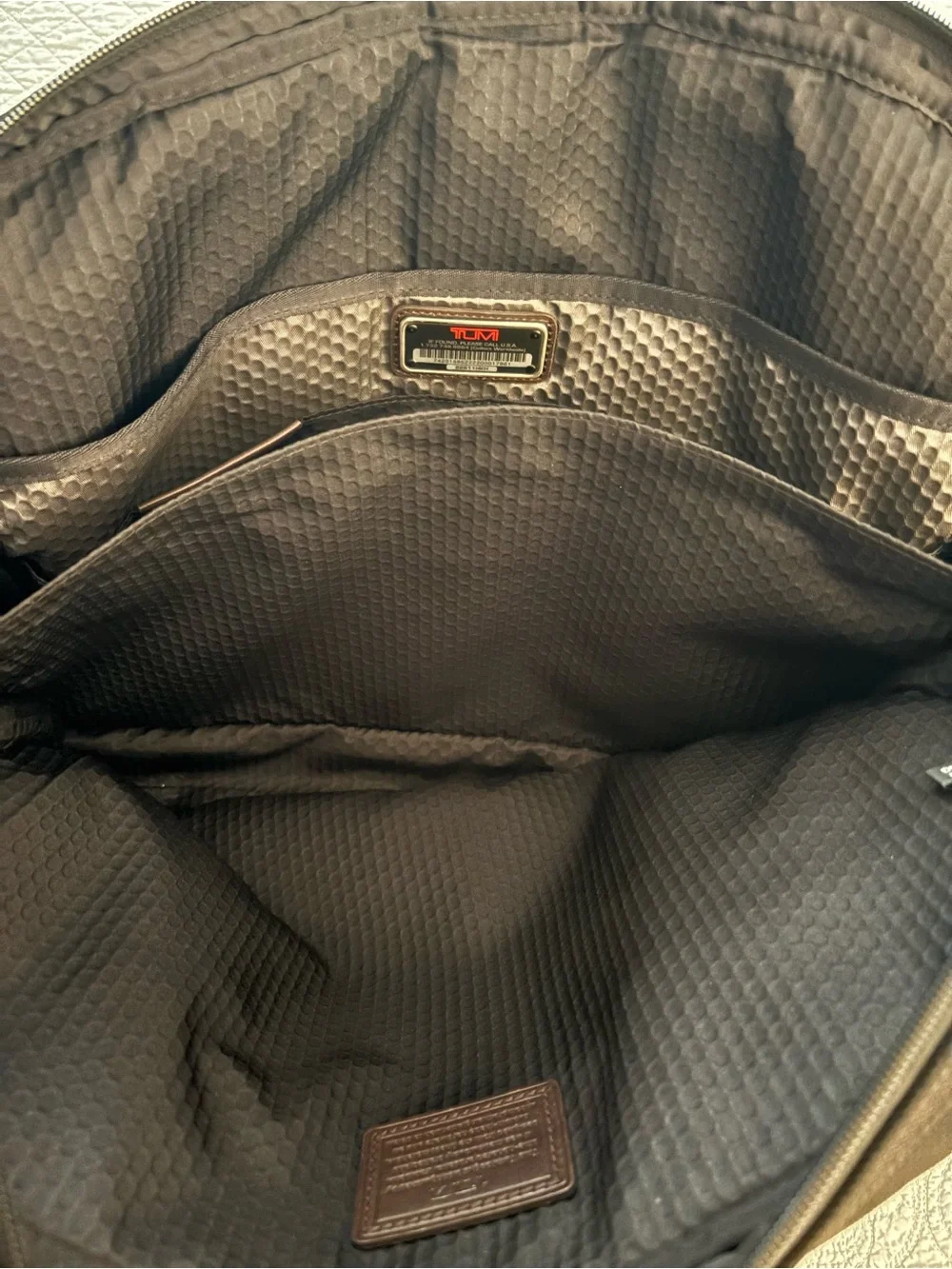 Tumi alpha bravo